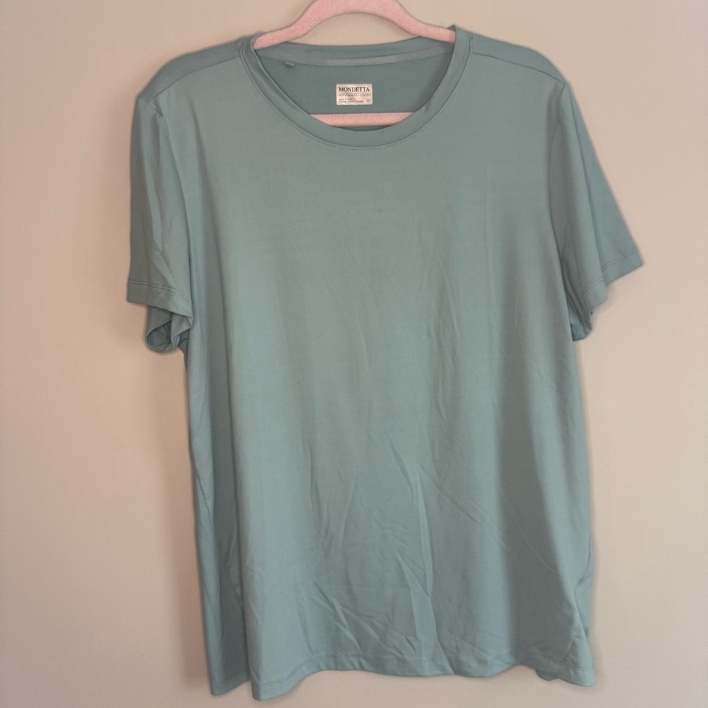 Mondetta Performance Luxury T-Shirt